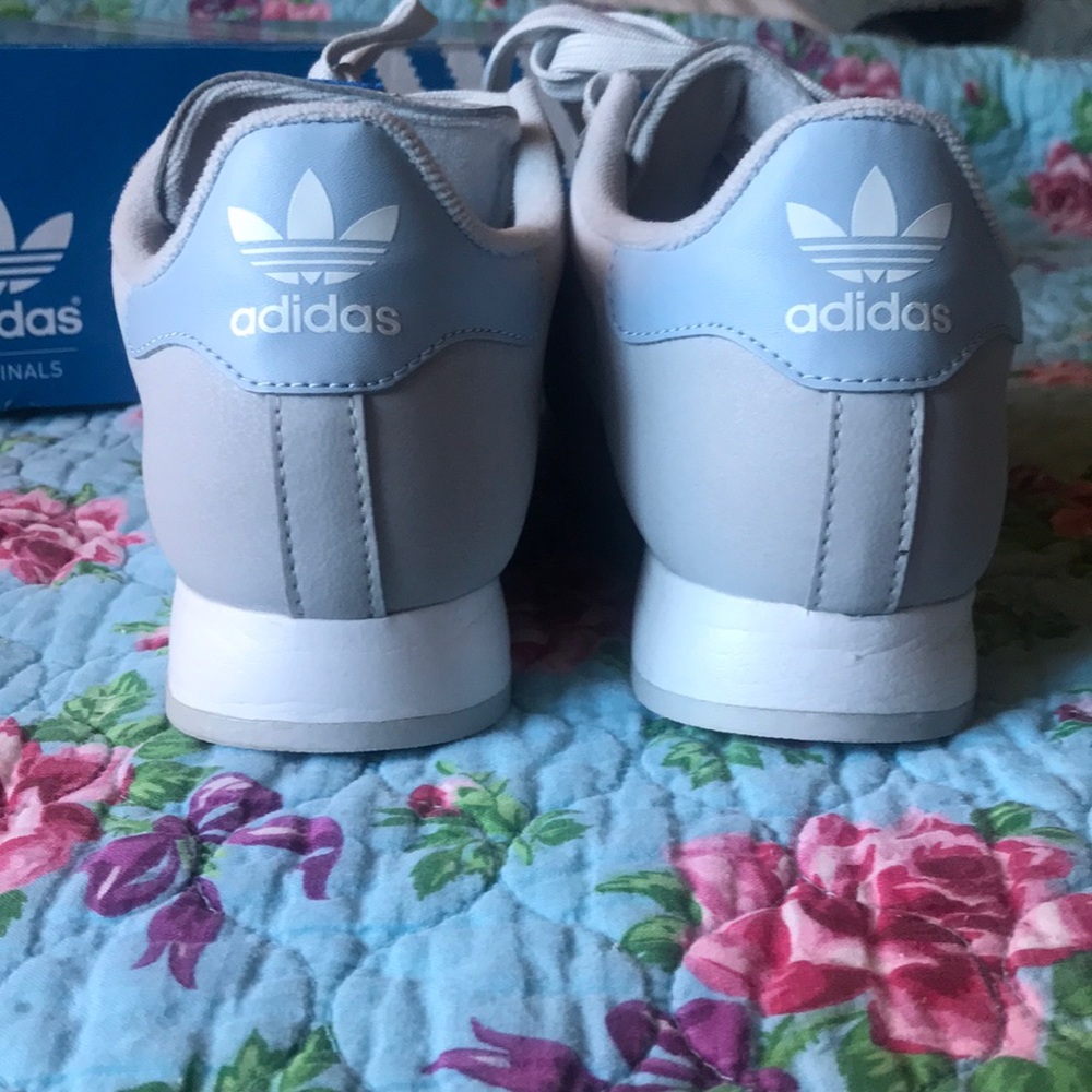 Adidas Women’s Samoa Size 7.5 - Picture 4 of 4